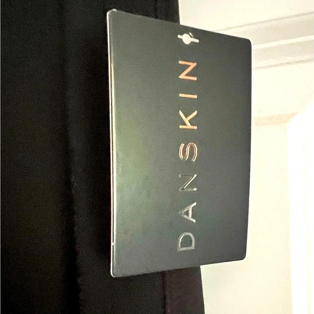 NWT Danskin Super Sculpt Boot Leggings Black XS - Picture 4 of 5
